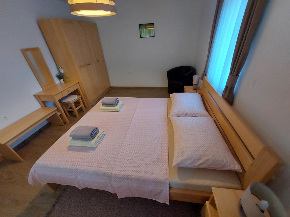 Holiday Home, Apartman Obajdin Slunj Exterior photo